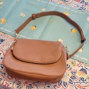 Tote Le Monde Venice Leather Fold Over Crossbody Bag in Tan/Camel